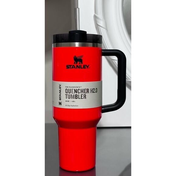 Stanley Quencher H2.0 FlowState Tumbler 40oz, NEON ORANGE - Picture 1 of 4